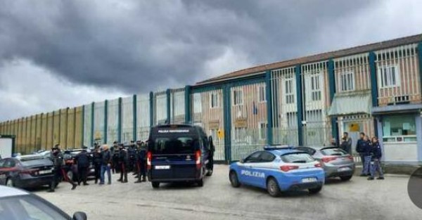 Disordini ad Avellino prevedibili e previsti, ma lo Stato è inerme - Comunicato stampa