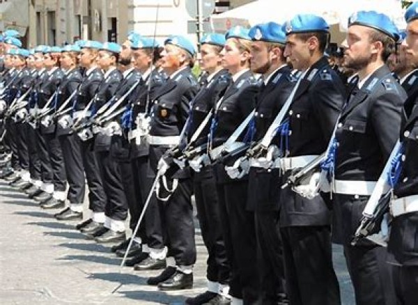 Concorso per 2.568 posti di allievo agente di Polizia Penitenziaria ruolo maschile e femminile 